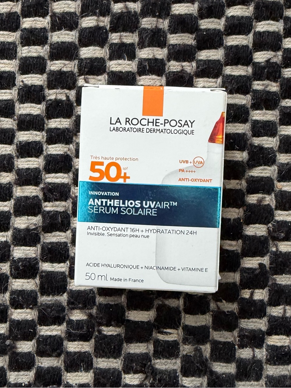 French - La Roche-Posay UVAir Serum Sunscreen Anthelios UVmune 400 SPF 50+